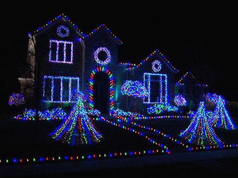 HGTV- Psychedelic Lights  A self-described technology nerd dubbed the "Crazy Light Lady," the owner of this house in Allen, Texas, is absolutely obsessed with Christmas. Blue Christmas Lights, Allen Texas, Christmas Weather, Christmas Lights Outside, Diy Christmas Lights, Christmas Light Installation, Christmas Displays, Christmas House Lights, Christmas Light Displays