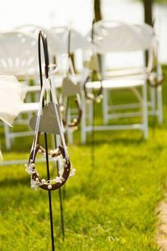 Wedding Country Theme, Equestrian Wedding, Cowgirl Wedding, Wedding Horseshoes, Horse Wedding, Country Wedding Venues, Country Theme Wedding, Wedding Country, Horse Shoes