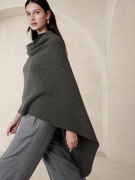 Dramatic Ethereal, Cape Sweater Ponchos, Poncho Fashion, Poncho Outfit, Muslimah Style, Support Local Farmers, Womens Poncho, Cashmere Poncho, Knitted Cape