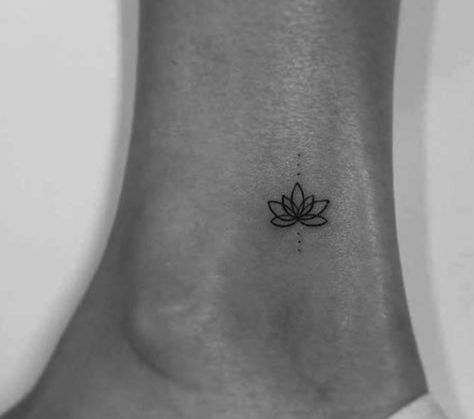 20 Small Tattoos With Big Meanings Tiny Tattoos With Meaning, Tattoo Placements, Shape Tattoo, Small Tattoos With Meaning, Small Girl Tattoos, Small Meaningful Tattoos, Cute Tiny Tattoos, Cute Small Tattoos, Tiny Tattoo