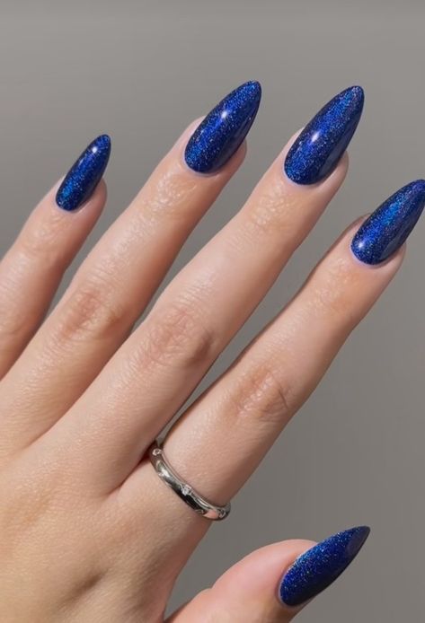 Dark Blue Glitter Nails Almond, Nails With A Blue Dress, Grad Nails Blue, Dark Blue Nails With Glitter, Dark Blue Sparkly Nails, Nail Inspiration Blue, Blue Birthday Nails, Nails For Blue Dress, Metallic Blue Nails