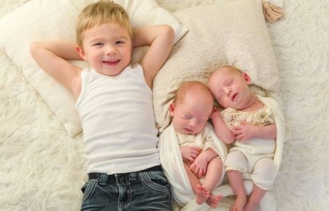 Read how this twin mama deals with her singleton daughter, the older sibling of her twins, who is a bit too enthusiastic about the twins. Birth Order Personality, Diy Newborn Pictures At Home, Diy Newborn Pictures, Newborn Pictures At Home, Pictures At Home, Twin Pictures, Birth Order, Sibling Poses, Older Siblings