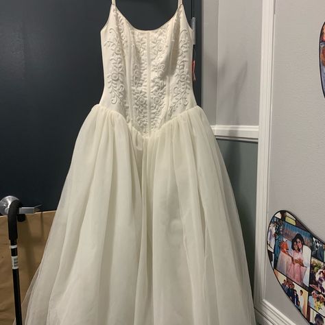 Wedding Dress Twilight Inspired Wedding Dress, Vintage 90s Wedding Dress, Embroidered Satin Wedding Dress, Eclectic Wedding Dress, Juliet Wedding Dress, Vintage Wedding Dress 1950s 1940s, Thrifted Wedding Dress, 1950 Wedding Dress, 60s Wedding Dress