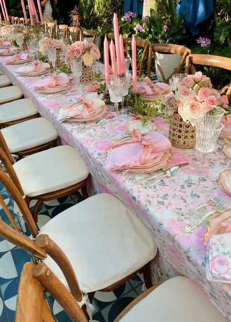 Loveshackfancy Dinner Party, Love Shack Fancy Shower Theme, Love Shack Fancy Table Setting, Floral Birthday Brunch, Loveshack Fancy Birthday, Pink Tea Party Birthday, Love Shack Baby Shower Theme, Loveshack Fancy Party, Love Shack Fancy Tea Party