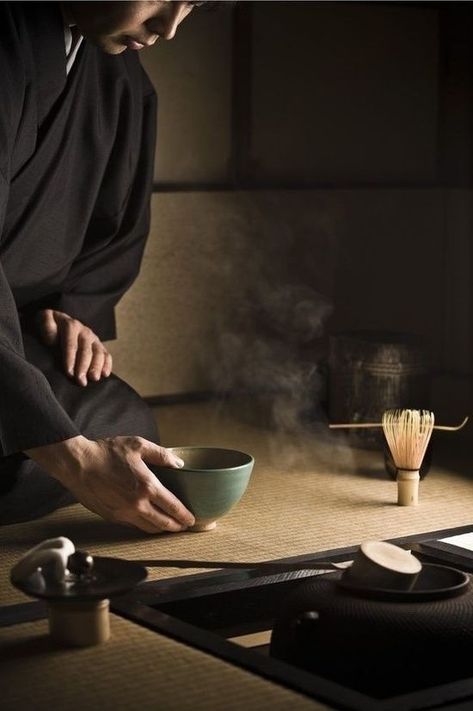 Sousuke Aizen, Turning Japanese, Tea Culture, Japanese Tea Ceremony, Japan Culture, Art Japonais, Tea Art, Matcha Tea, Sumi E