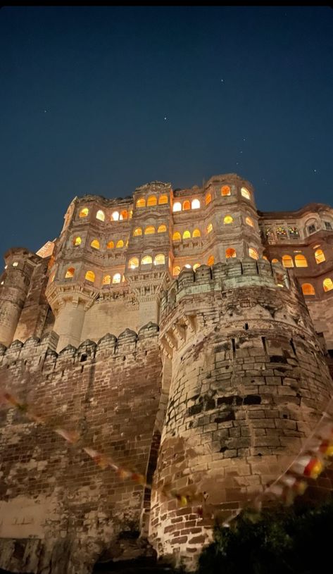 Beauty Joseon, Jaipur Night, Jaipur Aesthetic, Car Snaps, Jaisalmer Fort, Rajasthan Travel, Jaipur City, Jaipur Travel, Indian Luxury