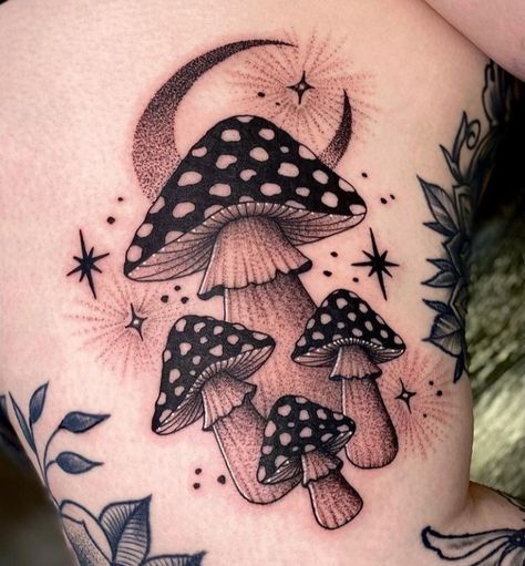 Mushroom Tattoo Ideas, Insta Tattoo, Fall Tattoos, Mushroom Tattoo, Autumn Tattoo, Mushroom Tattoos, Wicked Tattoos, Gothic Tattoo, Fairy Tattoo