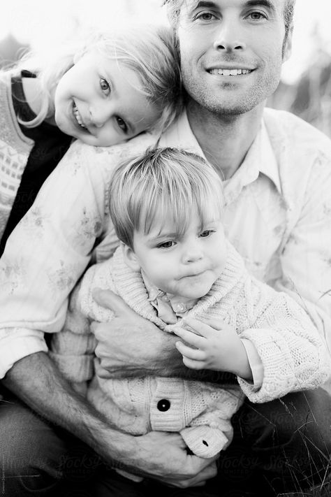 Dad Son Photography, Father Son Photos, Parents Photography, Toddler Poses, Family Photoshoot Poses, Family Portrait Poses, Single Dad, Photography Poses Family, Fathers Day Photo