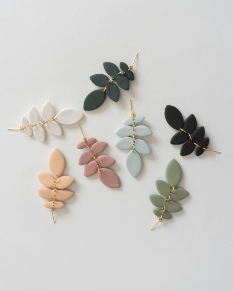 Fimo Ideas Jewelry, Polymer Clay Earrings Aesthetic, Fimo Clay Earrings, Clay Jewellery Handmade, Sage Jewelry, Earrings Handmade Clay, Fimo Earrings, Instagram Heart, Polymer Clay Flower Jewelry