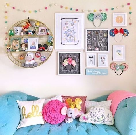 Disneyland Bedroom Decor, Disney Themed Apartments, Disney Rooms Ideas, Disney Shelf Display, Disney Theme Office, Disney Themed Dorm Room, Disney Gallery Wall Ideas, Disney College Dorm Room Ideas, Disney Wall Art Ideas