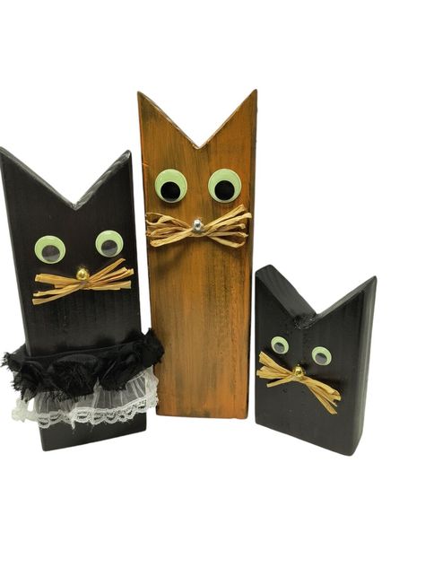 Halloween Cat's Decor Black-Distressed Orange Handmade Solid Wood Gift Set Of 3 Each figure is handmade in my workshop Each figure is sealed with Acrylic clear coat They have a cork pad bottom for protection Make a great display indoors or on the porch Make a great gift Sizes are 11"-Daddy cat 9" Mommy cat 6" junior cat Wooden Cats, Halloween Wood Crafts, Wood Cat, Handcrafted Decor, Wooden Cat, Pallet Art, Cat Crafts, The Porch, Cat Decor