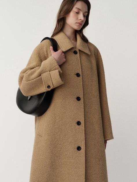 Long Wool Coat Outfit, Wool Coat Outfit, Warm Fall Outfits, Vision Book, Boucle Coat, Outfit Korean, Long Wool Coat, Late Fall, Coat Outfits