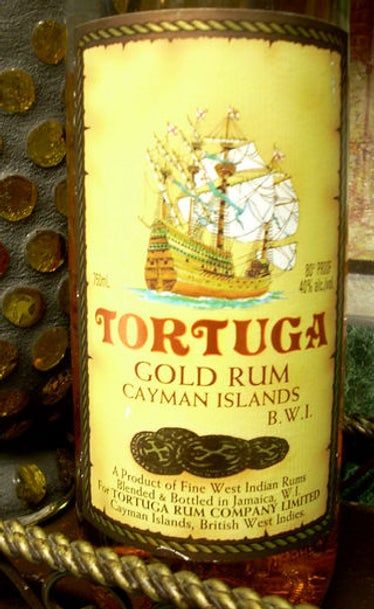 How to Make a Tortuga Rum Cake: 8 Steps (with Pictures) Tortuga Rum Cake, Luau Food, Rum Cake Recipe, Gold Rum, Rum Drinks, Rum Cake, Pound Cake Recipes, Caribbean Recipes, Occasion Cakes