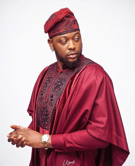 Agbada Poses For Men, Native Cap Designs For Men, Babbar Riga, Native Cap, Grooms Portraits, African Suits, Nick Jones, Native Outfits, Agbada Design