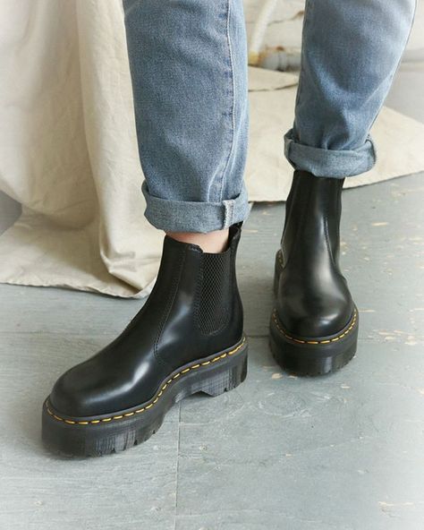 Perfect for the colder seasons, these chelsea boots will prove timeless and versatile! Dr Martens Platform Chelsea Boots, Platform Boots Outfit, Dr Martens Chelsea Boots, Dr Martens Chelsea, Dr Martens Platform, Black Dr Martens, Platform Chelsea Boots, Mens Casual Outfits Summer, Winter Lookbook