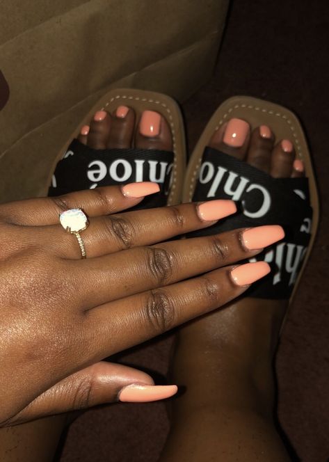 Manny Petty Ideas, Matching Fingers And Toe Nails, Toenail And Fingernail Combos, Peach Nails On Dark Skin, Nail Color That Matches Everything, Peach Toe Nails Designs, Peach Toenails, Peach Pedicure Toenails, Fingers And Toes Matching Nails