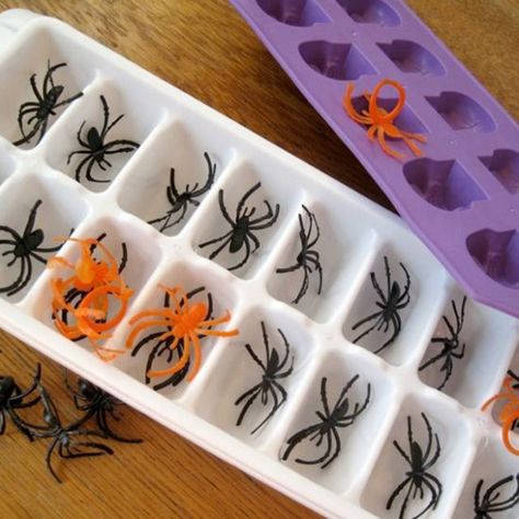 Halloween Fingerfood, Halloween Recipes Drinks, Diy Halloween Party, Halloween Fest, Halloween Tags, Halloween Drinks, Theme Halloween, Fete Halloween, Halloween Boo