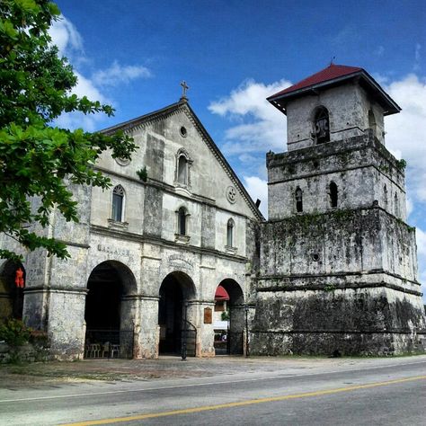 One of the oldest churches in the #Philippines, the Baclayon Church in #Bohol Churches In The Philippines, Baclayon Church, Filipino Architecture, Bohol Philippines, Background Painting, Church Pictures, Help The Poor, Slogan Design, Church Building