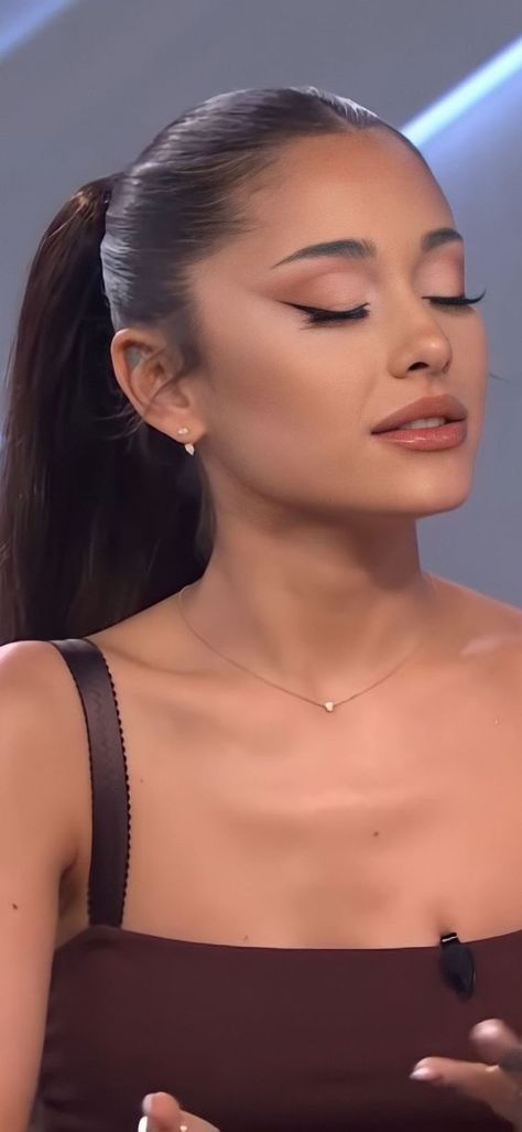 Ariana Eye Makeup, Ariana Grande Wedding Makeup, Ariana Grande Makeup Looks, Makeup Demo, Ariana Grande Makeup, Celebrity Makeup Looks, Iconic Looks, Pinterest Makeup, Makijaż Smokey Eye