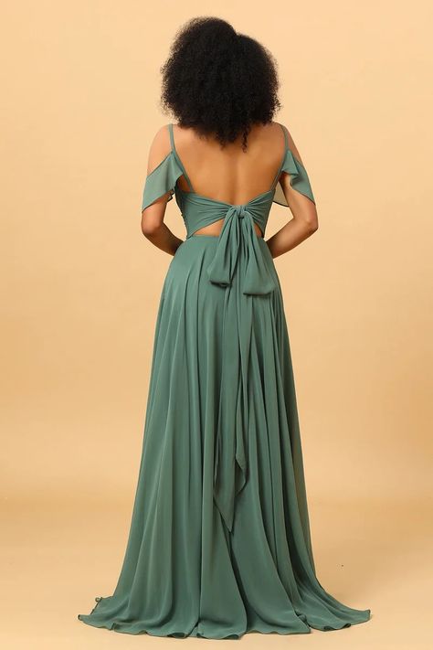 Trendy Bridesmaid Dresses 2023, Long Green Bridesmaid Dresses, Different Bridesmaid Dresses, Trendy Bridesmaids, Perfect Bridesmaid Dress, Bridesmaid Dressing Gowns, Bridesmaid Dress Colors, Green Bridesmaid Dresses, Long Bridesmaid Dress