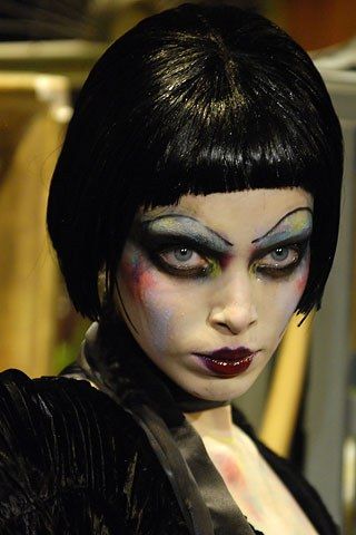 Drag Make-up, Smink Inspiration, Shotting Photo, Pat Mcgrath, Estilo Punk, Editorial Makeup, John Galliano, Pretty Makeup, Hair And Makeup