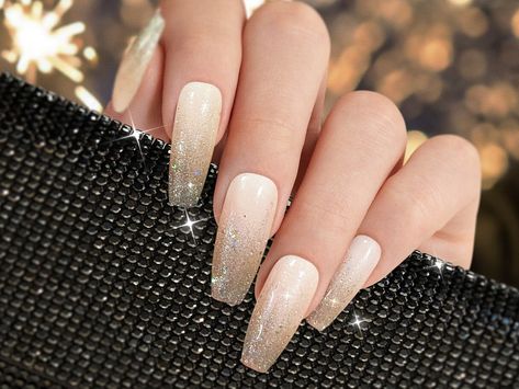 Golden Ombre Nails, Gold French Nails, Gold Tip Nails, Glitter Nail Designs, Holographic Glitter Nails, Cotton Candy Nails, Silver Glitter Nails, Gold Ombre, Glitter Manicure