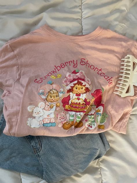 Strawberry Shortcake Shirt Outfit, Strawberry Shortcake T Shirt, Strawberry Shirt Outfit, Strawberry Shortcake Aesthetic Outfit, Strawberry Shortcake Clothes, Strawberry Jeans, Strawberry Shortcake Clothing, Starberry Shortcake, Aesthetic Outfits Autumn