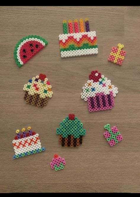 Ikea Beads Ideas Easy, Beads Iron Pattern, Birthday Hama Beads, Fusion Bead Ideas, Mini Fuse Beads Ideas, Fuse Bead Crafts, Perler Beads Birthday, Melts Beads Ideas, Birthday Perler Beads