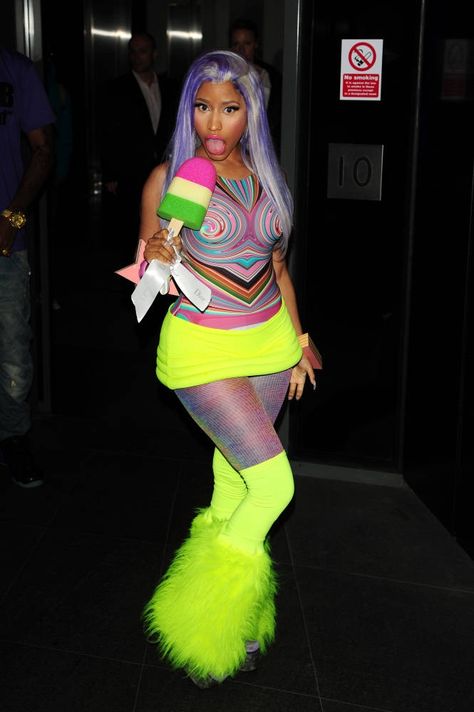 nicki manji | Via Tatiana Jorgenson Nicki Minaj Outfits, Kay Kay, Nikki Minaj, Selfie Fail, Nicki Minaj Photos, Nicki Minaj Pictures, Crazy Outfits, Black Celebrities, Fashion Fail