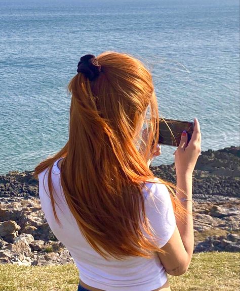 Redhead Summer Aesthetic, Redhead On The Beach, Ginger Summer Aesthetic, Redhead Beach Aesthetic, Faceless Ginger Aesthetic, Girl With Red Hair Aesthetic, Ginger Aesthetic Girl, Red Haired Girl Aesthetic, Summer Ginger Hair