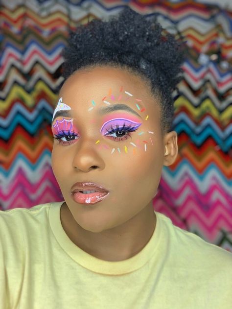 🧁🧁🧁🧁🧁 IG: heyvrye / itsalookbyvrye_ 💋 Twitter: Heyvrye 💋 Candy Makeup Ideas, Fancy Dress Makeup, Cake Costume, Candy Makeup, Candy Theme, Dress Makeup, Candy Party, Costume Makeup, Purim