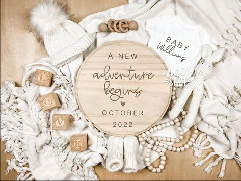 Letter Board Baby, Pregnancy Announcement Social Media, Easter Pregnancy Announcement, Pregnant With Boy, Cute Pregnancy Announcement, Digital Announcement, Digital Pregnancy Announcement, Pregnancy Announcement Photos