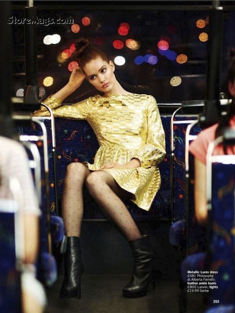 Bus Photoshoot, Girls Roadtrip, Night Portrait, Photography Trends, Fashion Model Poses, Girl Artist, Glamour Uk, Photography Editorial, Street Fashion Photography