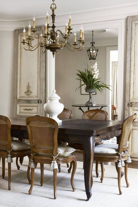 Dining Table Design Ideas, French Farmhouse Dining Table, Table Design Ideas, French Country Dining Room, Dining Room French, Country Dining Rooms, French Country Dining, Vintage Dining Table, Small Kitchens