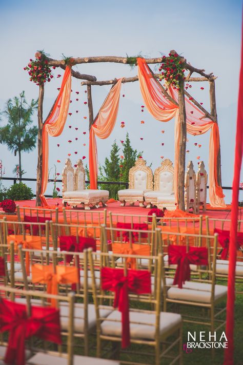 1470714885_LowResPSWedding_51 Mandap Design, Indian Wedding Decor, Wedding Setup, Wedding Reception Ideas, Red Wedding Flowers, Mandap Decor, Desi Wedding Decor, Wedding Mandap, Wedding Stage Decorations