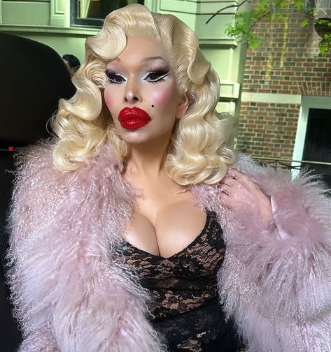 Amanda Lepore (@amandalepore) • Instagram photos and videos Amanda Lepore, Media Makeup, Daughter Of Zeus, Perfume Brands, Beauty Face, Lady Gaga, Body Goals, Makeup Nails, Behind The Scenes