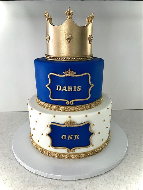 Royal One Birthday Party, Prince First Birthday Cake, Prince Cake Ideas, Prince Theme Cake, Royal Prince Cake, Prince Birthday Cake, Prince Baby Shower Cake, Easter Desserts Cake, Royal Blue Cake