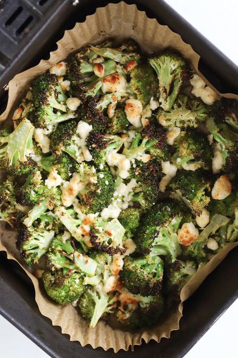 Air Fryer Broccoli and Feta Balanced Nutritionist, Broccoli Feta, Healthy Holiday Sides, Air Fryer Broccoli, Easy Honey Garlic Chicken, Cottage Cheese Pasta, Feta Cheese Recipes, Cheese Sauce For Pasta, Christmas Breakfast Recipe