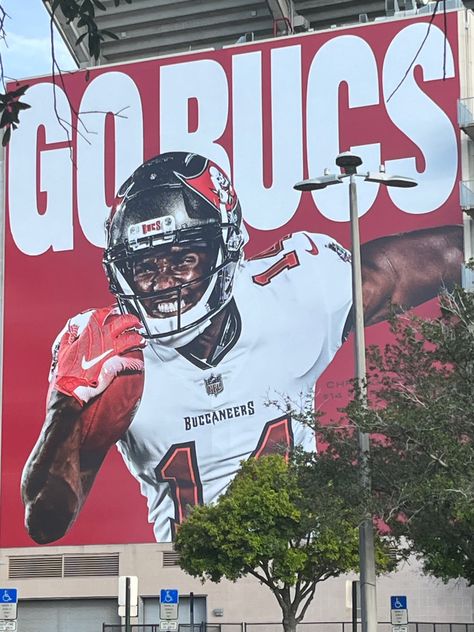 Tampa Bay Buccaneers #GoBucs player banner at Raymond James Stadium Buccaneers Wallpaper, Tampa Bay Buccaneers Creamsicle, Buccaneers Show, Tampa Bay Buccaneers Aesthetic, Raymond James Stadium, Tampa Bay Buccaneers, Sports Photos, Tampa Bay, Tampa