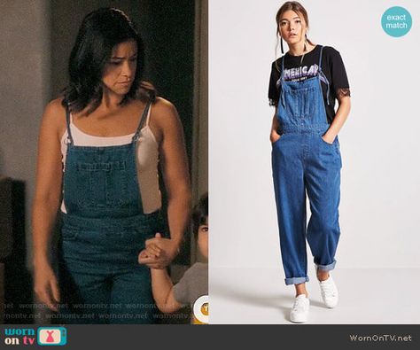 Jane’s denim overalls on Jane the Virgin.  Outfit Details: https://wornontv.net/91571/ #JanetheVirgin Jane The Virgin Hairstyles, Jane Villanueva Outfits, Jane The Virgin Dresses, Jane The Virgin Quotes, Jane The Virgin Outfits, Jane The Virgin Funny, Jane Villanueva, Jane The Virgin Behind The Scenes, Jane Outfits