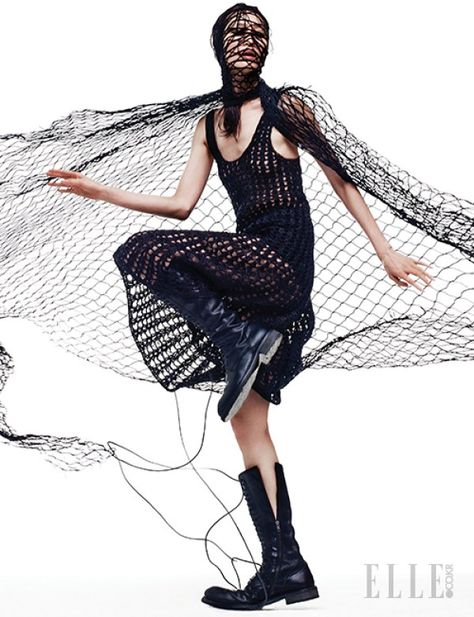 Gone Fishing: knitGrandeur High Fashion Shoots, Fish Fashion, Net Fashion, Elle Korea, Fishnet Dress, Photoshoot Concept, Gone Fishing, Fashion Photography Editorial, Dark Fashion