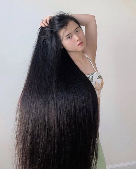 @women_long_hair | Instagram Make Your Hair Grow Faster, Hair Grow Faster, Weekend Is Coming, Huge Hair, Long Silky Hair, Rapunzel Hair, Long Dark Hair, Grow Hair Faster, Long Black Hair