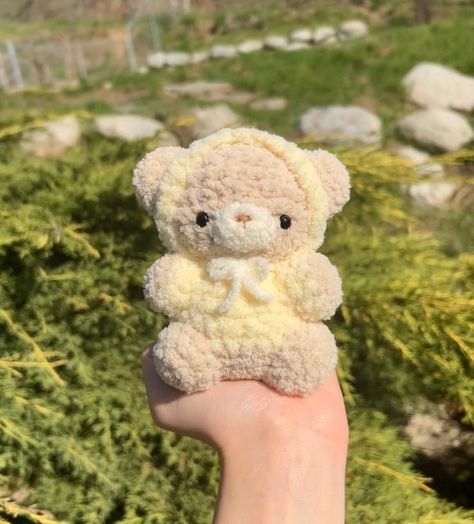 Easy Crochet Animals, Crochet Design Pattern, Kawaii Crochet, Crochet Teddy, Quick Crochet, Fun Crochet Projects, Crochet Bear, Diy Crochet Projects, Crochet Patterns Amigurumi