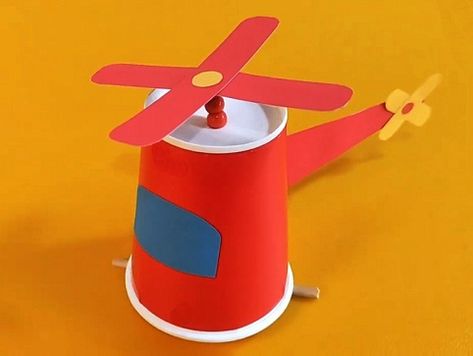 Paper Cup Helicopter Craft, Helicopter Activities Preschool, Origami Transport, Paper Cup Helicopter, Paper Cup Crafts For Kids, Animal Paper Craft, Helicopter Craft, Plastic Cup Crafts, Colors Activity