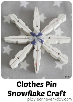 Snowflakes Preschool, Clothes Pin Ornaments, Clothespin Crafts Christmas, Craft Clothes, Crafts Winter, Clothespin Diy Crafts, Wooden Clothespin Crafts, Clothespin Art, Snowflake Craft