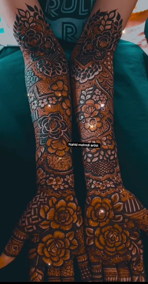 Pair Mehndi Design Bridal, Mehndi Dulhan Design, Muslim Bridal Mehndi Designs Unique, Latest Mehndi Designs Wedding, Tattoo Designs Henna, Henna Tattoo Design, Henna Hands, Tattoos Henna, Bridal Mehndi Design