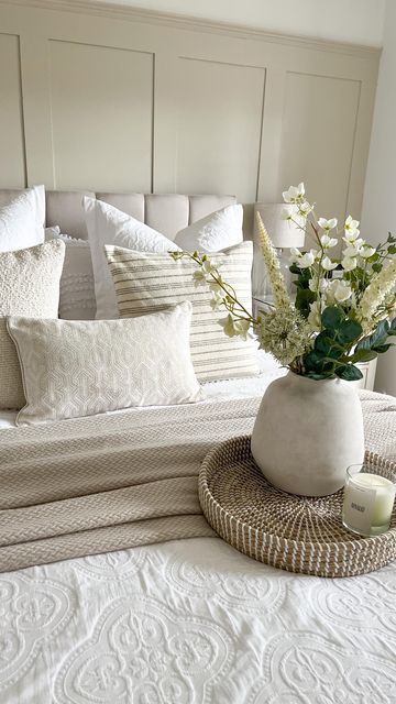 Double Bed Cushions Arrangement, Dusk Cushions, Bed Cushions Arrangement, Bedding Cushions, Cushion Arrangement, Cream Bedroom, Cream Bedrooms, Make The Bed, Tan Pillows