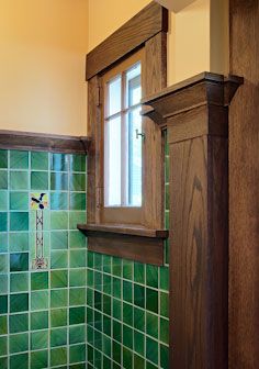 Arts & Crafts style bathroom with green tile -- Design by Joseph G. Metzler & Steven Buetow -- Construction by Mike Otto Construction -- Photographs by Korab Photo Tile Wainscot, Mission Style Bathroom, Craftsman Style Bathroom, Craftsman Style Bathrooms, Fantasy Bathroom, Arts And Crafts Bathroom, Craftsman Interiors, Mississippi Queen, Bath Design Ideas