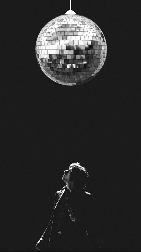 Arctic Monkeys Tbhc Wallpaper, Mirrorball Wallpaper Aesthetic, Mirror Ball Arctic Monkeys, Alex Turner Mirrorball, Arctic Monkeys Phone Wallpaper, Tlsp Wallpaper, Mirror Ball Wallpaper, Alex Turner Wallpaper Aesthetic, Arctic Monkeys Mirrorball