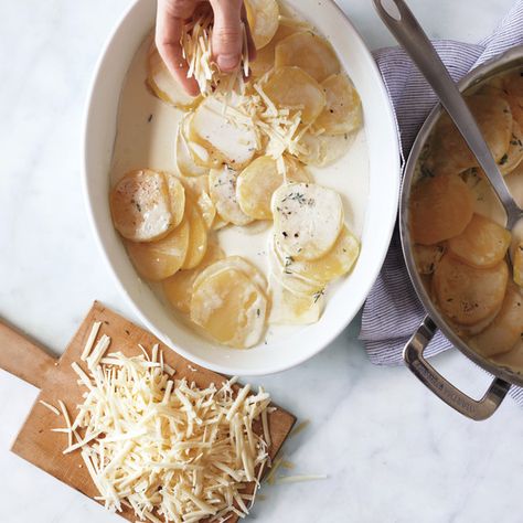 Martha Stewart Scalloped Potatoes, Make Ahead Scalloped Potatoes, Scalloped Potato Recipe, Creamy Scalloped Potatoes, Scalloped Potato, Au Gratin Potato Recipes, Scalloped Potatoes And Ham, Scalloped Potato Recipes, Potato Rice